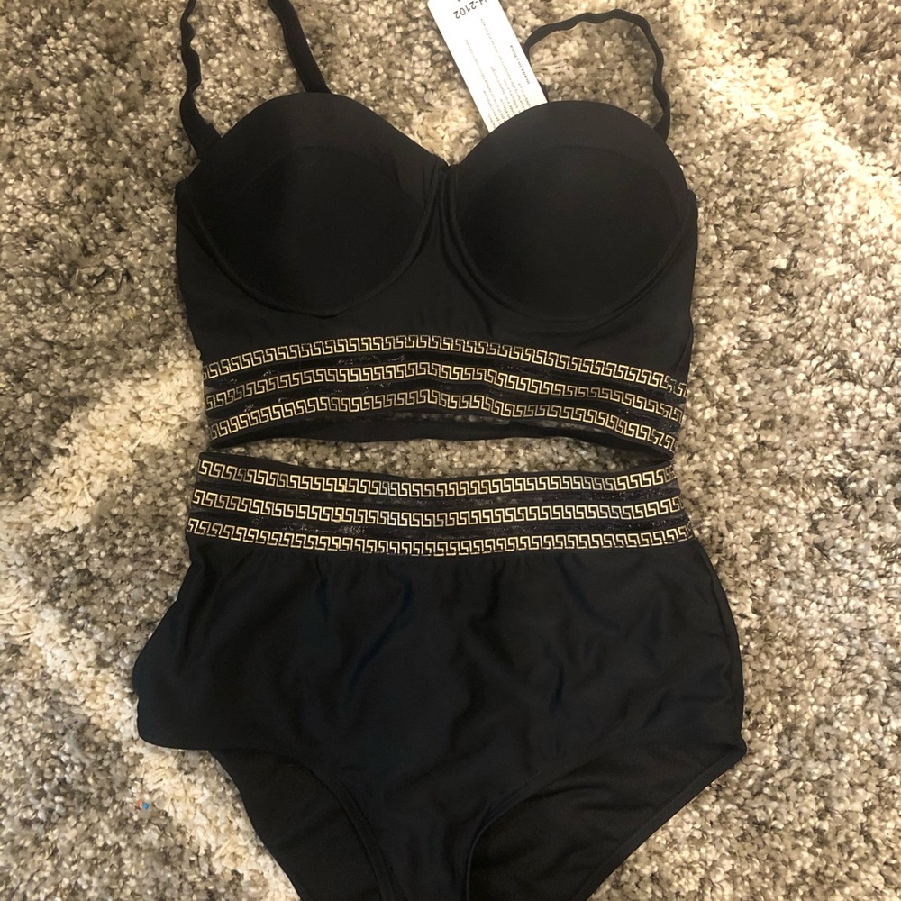 Black Bikini